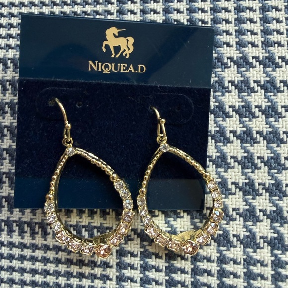 Niquea.d drop earrings - Picture 6 of 8